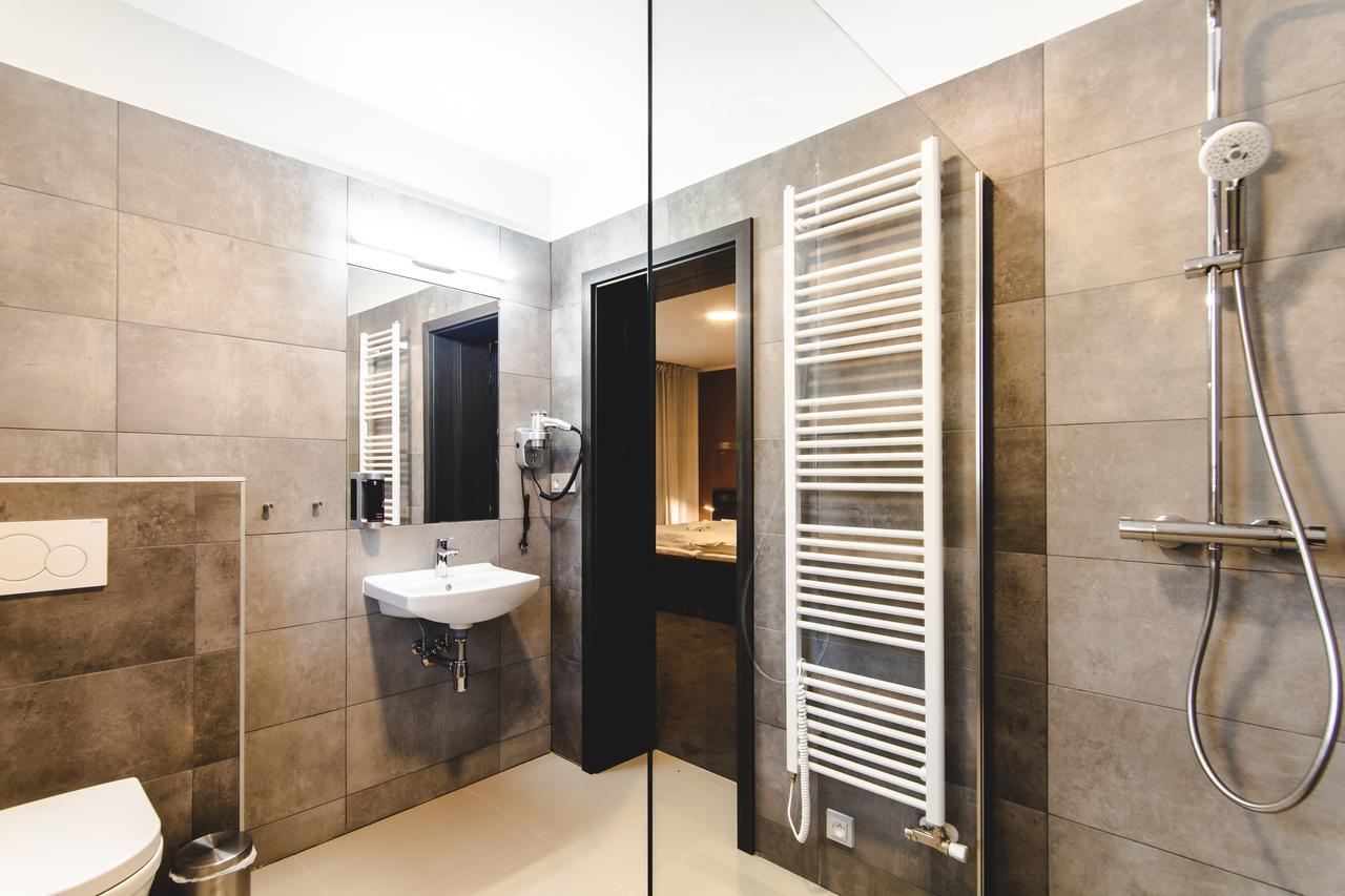 Silesia Residence Ostrava Exteriör bild A heated towel rail